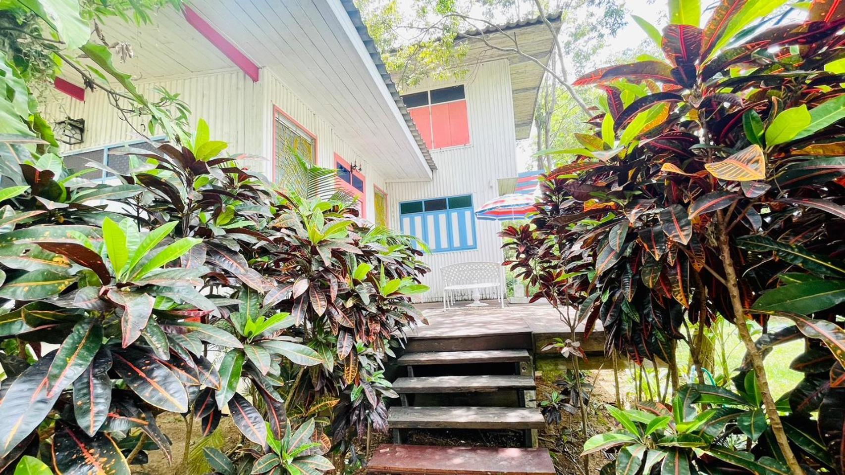 Baan Ing Khao Hotel Pak Chong Exterior foto