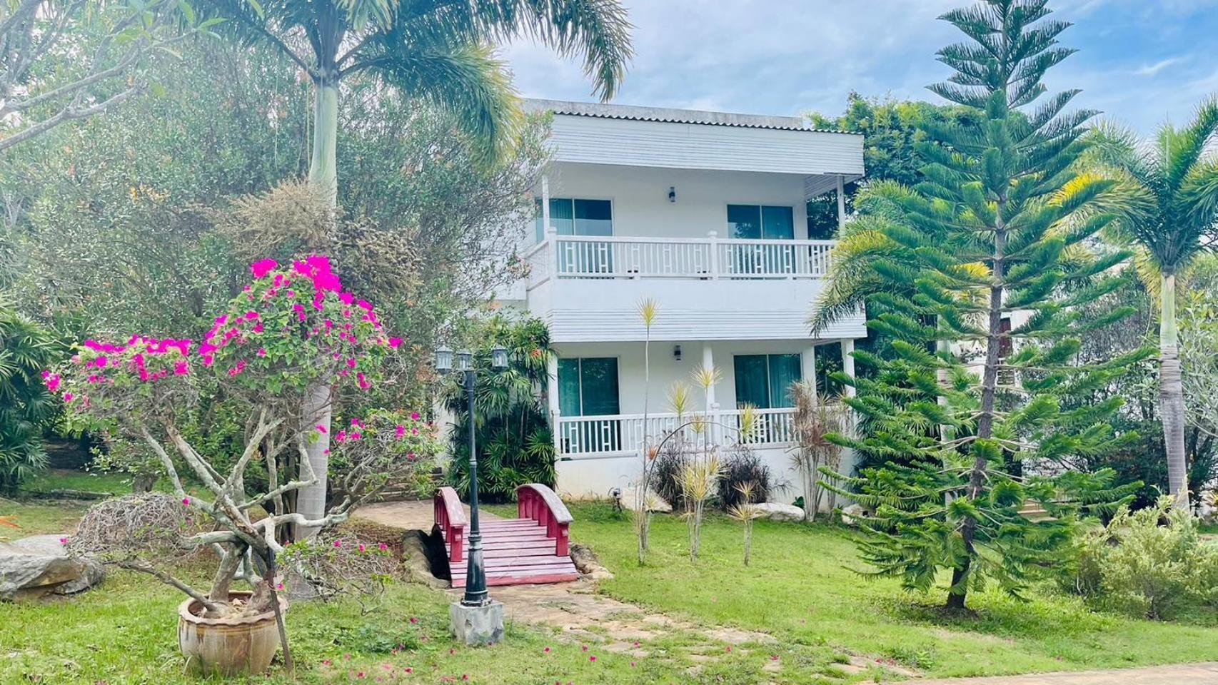Baan Ing Khao Hotel Pak Chong Exterior foto