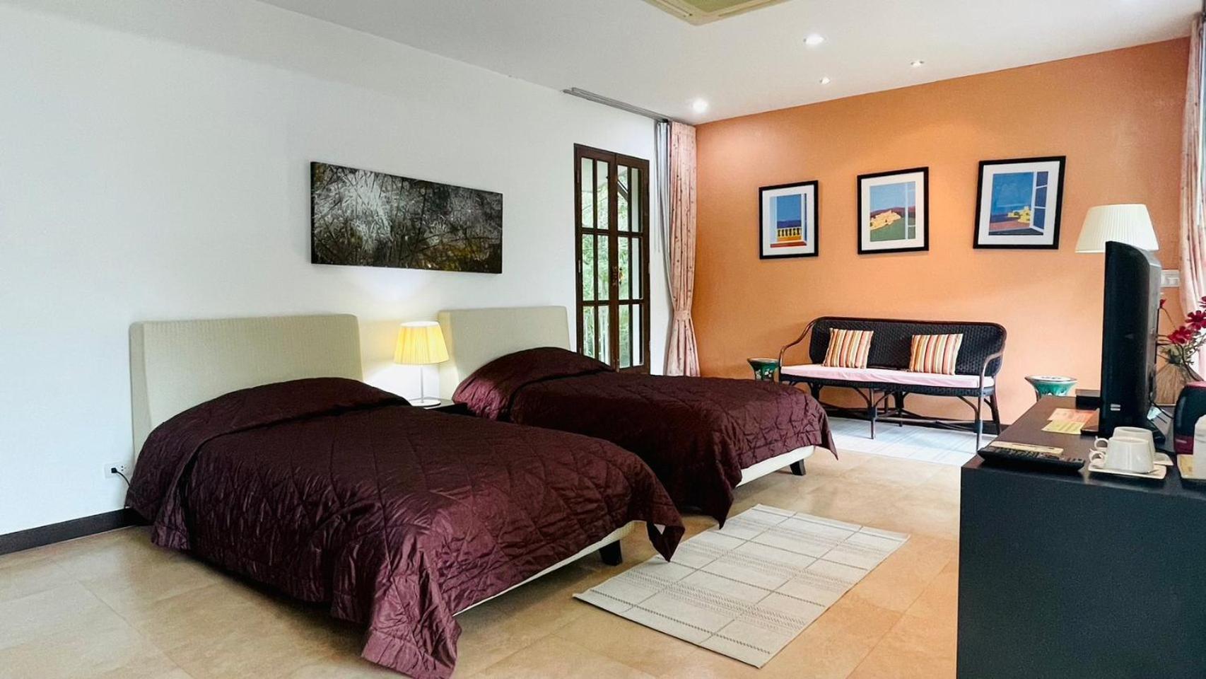 Baan Ing Khao Hotel Pak Chong Exterior foto
